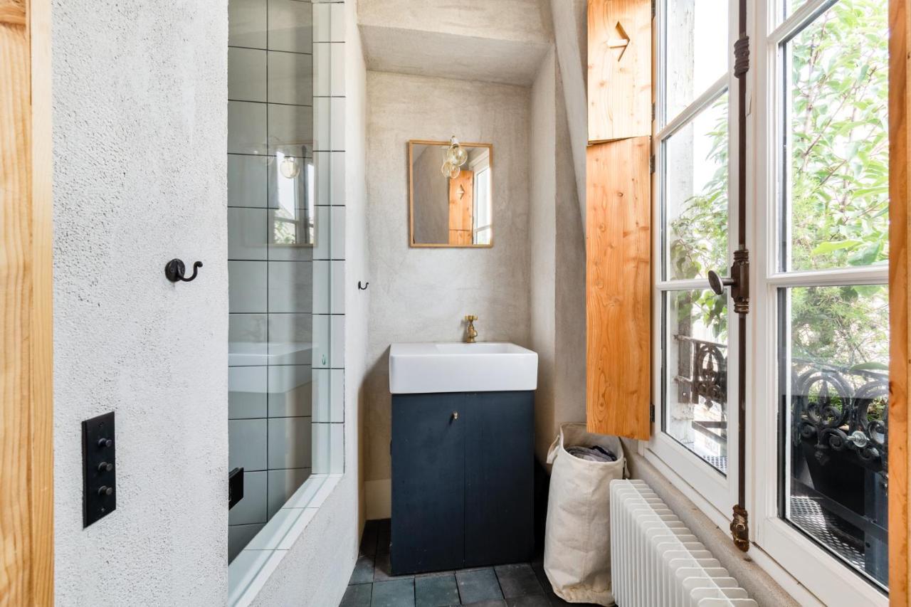 Appartamento Famous Parisian Designer'S Pied-A-Terre In Le Marais Esterno foto